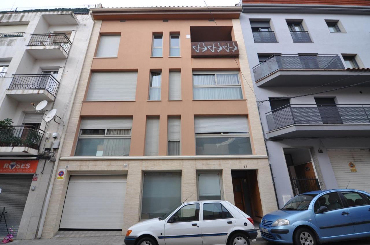 Rnet - Apartments Roses Centre Exterior photo